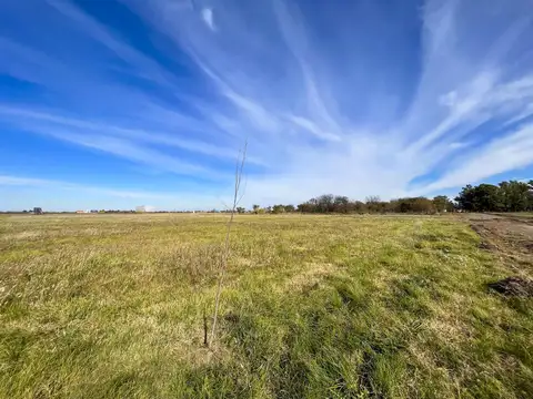 Terreno en Venta 28  mts Fondo