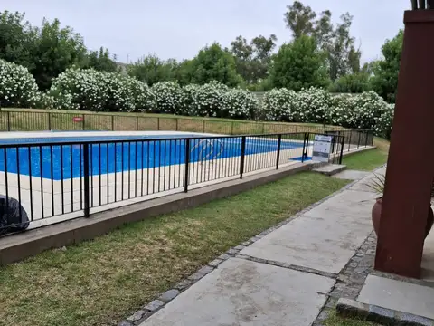 Av. Mitre Manzanares Pilar