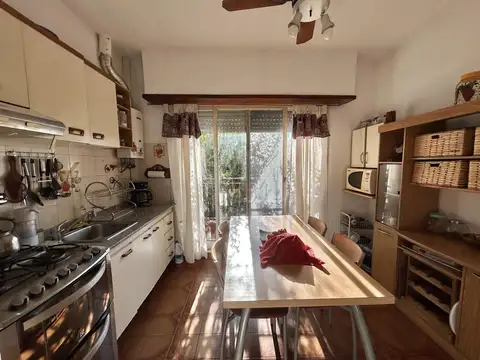 Depto Tipo Casa en Venta 40 años