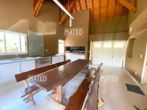 Casa 5 ambientes con 5 baños