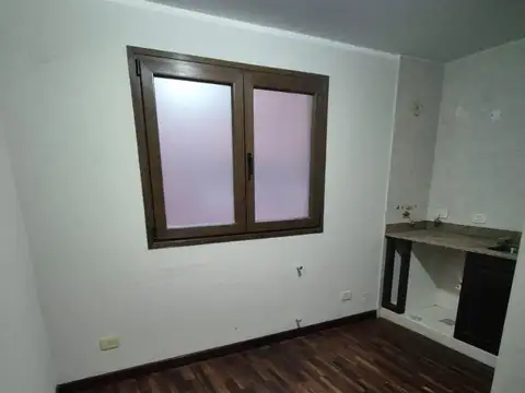 Oficina en Alquiler en Zona Centro, $ 700.000