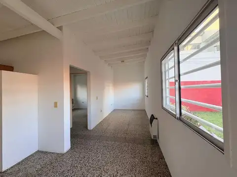 Depto Tipo Casa 2 ambientes con 1 baño