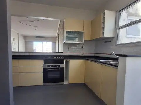 Departamento en Venta en Flores, USD 170.000