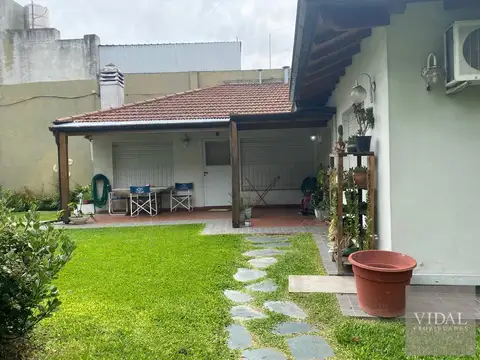 Casa en Venta con 4 cocheras