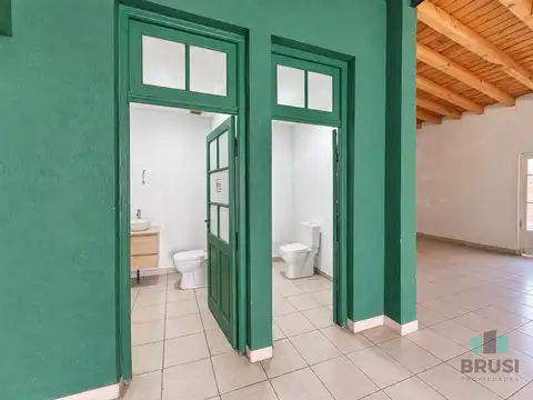 CASA EN VENTA/ALQUILER EN SAN VICENTE - IDEAL COMERCIAL