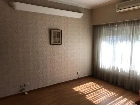 Depto Tipo Casa en Venta 35 años