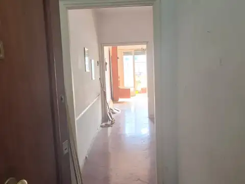 Sarmiento 3700, Piso 4