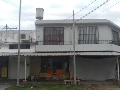 Venta locales y departamento en venta en Muñiz