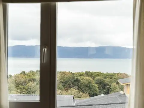 Casa 6 ambientes con 2 baños