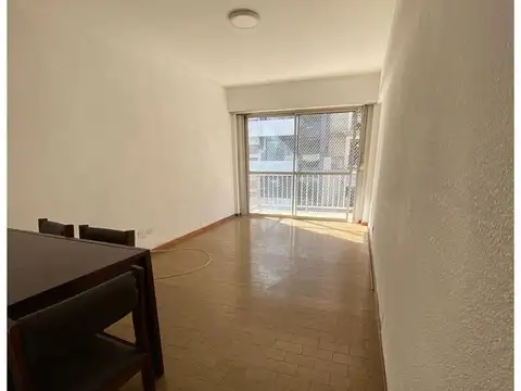 Departamento en Alquiler en Plaza Mitre, $ 900.000