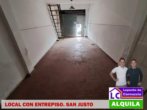 Local en Alquiler Via Púb.