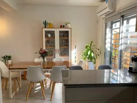 Casa 4 ambientes con 3 baños