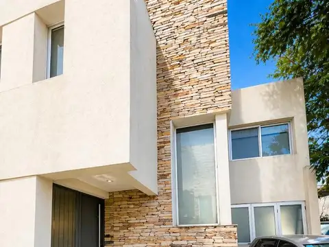Casa en Venta en Ituzaingo Norte, USD 220.000