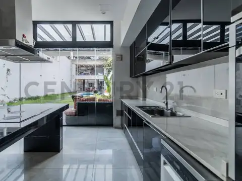 Casa en Venta en Villa del Parque, USD 649.900