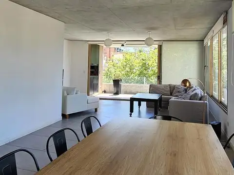 Departamento en Alquiler con 2 cocheras