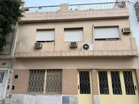 CASA EN VENTA CON GARAGE