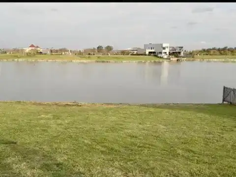 Terreno en venta - 742mts2 - Escobar