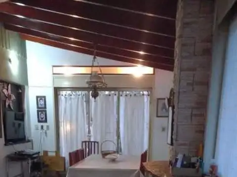 Depto Tipo Casa en Venta con 1 cocheras