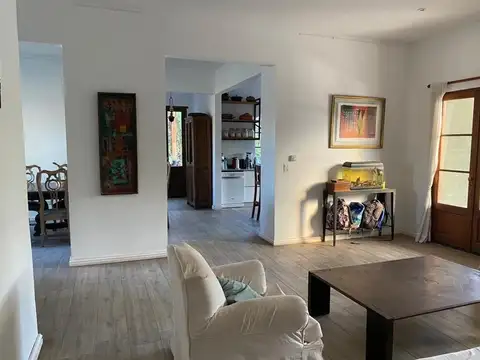 Casa en Alquiler Temporal con 2 cocheras