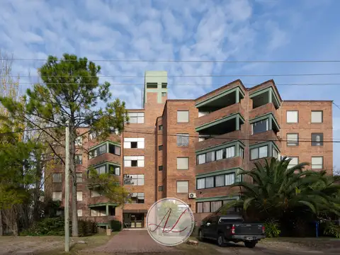 Avenida Martín Pescador 1100