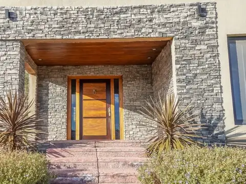 Casa  Exclsuiva  En El Cerro Del Amor Sierra De La Ventana