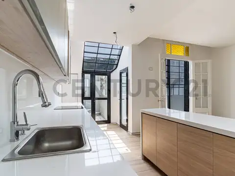 Departamento 4 ambientes con 2 baños