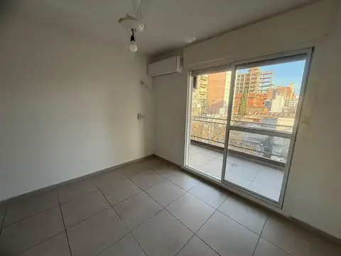 MONO tipo loft al frente con balcon quincho con parrillero posiblidad amoblar