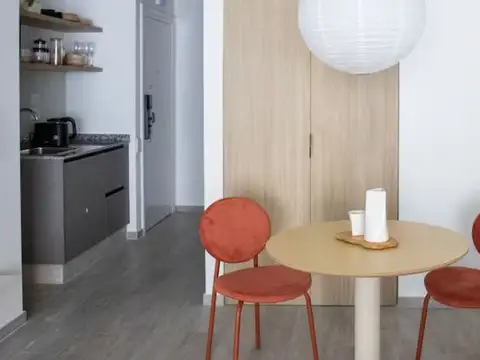 Oro 2300, Piso 2