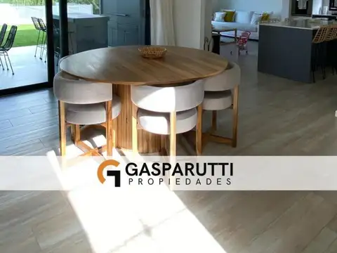 Casa 5 ambientes con 3 baños