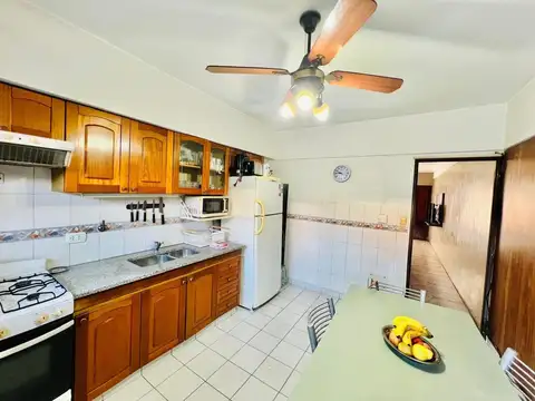 Depto Tipo Casa 4 ambientes con 3 baños