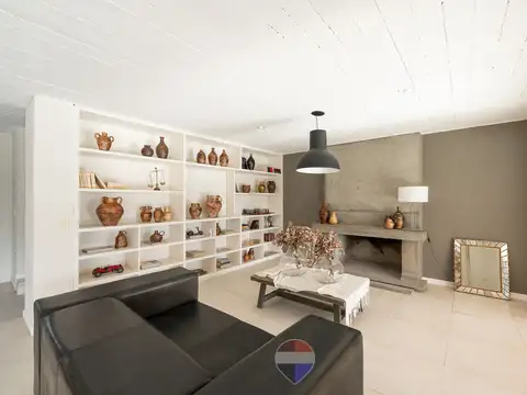 Casa 7 ambientes con 3 baños