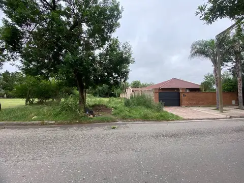 Terreno en Venta 50  mts Fondo