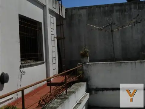 Casa en venta - 3 dormitorios 2 baños - 160 mts2 - Mercedes