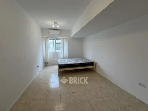 JUNIN AL 600 - FRENTE TODO A NUEVO TODO SOL BAÑO Y COCINA COMPLETOS
