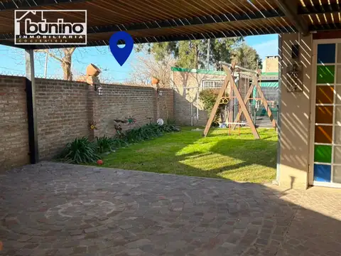 Casa 6 ambientes con 4 baños