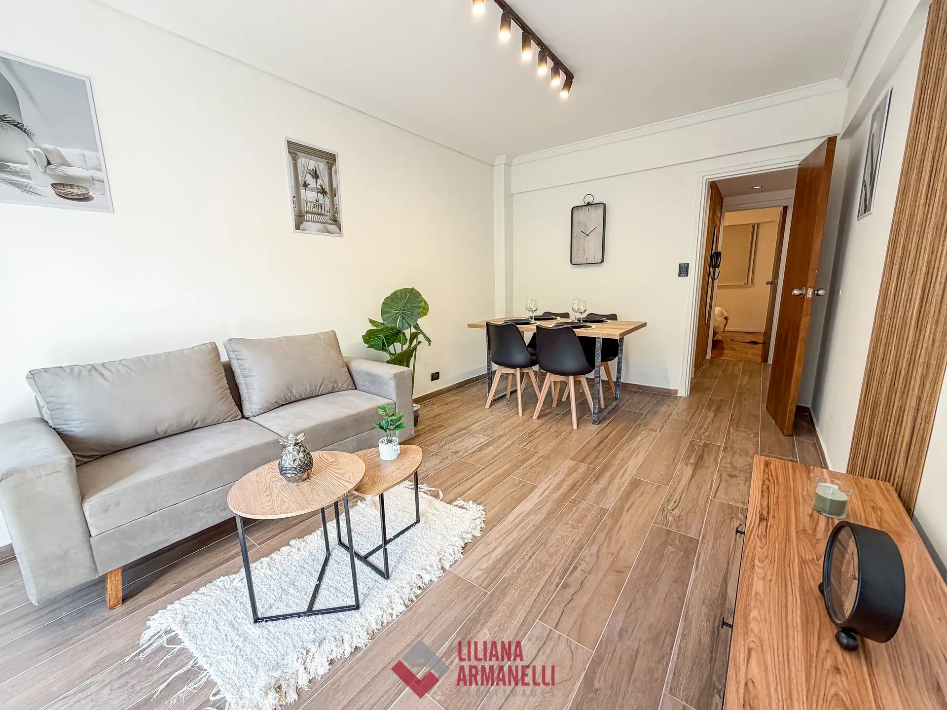 Depto 2 amb reciclado, 40m² con balcón — Centro