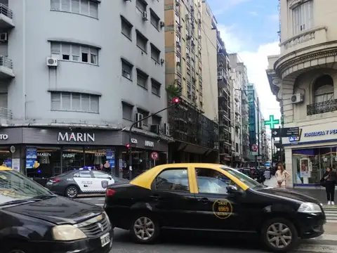 VENTA  COCHERA FIJA CUBIERTA (zona Tribunales)