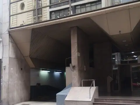 VENTA  COCHERA FIJA CUBIERTA (zona Tribunales)