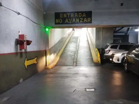 VENTA  COCHERA FIJA CUBIERTA (zona Tribunales)