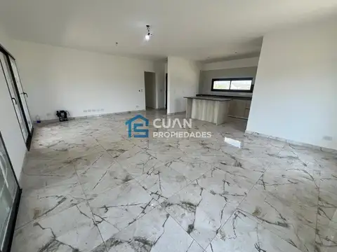 Casa 4 ambientes con 3 baños