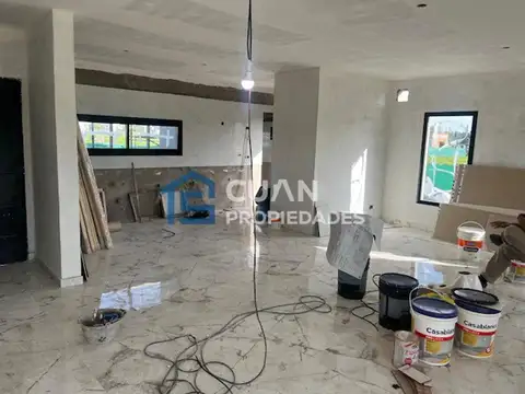 Casa en Venta en Pilar Del Este - Santa Sofia, USD 190.000