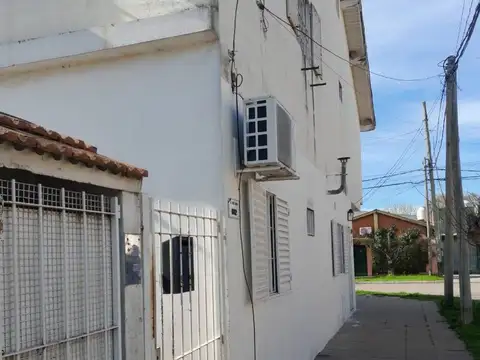 Depto Tipo Casa en Venta 27 años