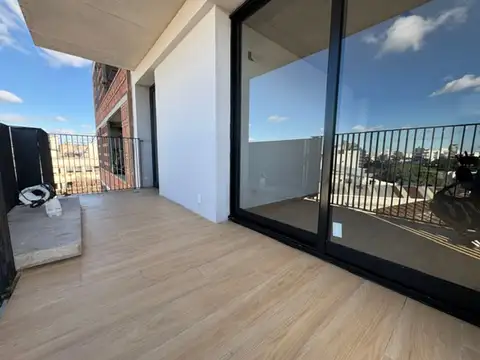 Dep 2 ambientes en venta c/balcón Colegiales
