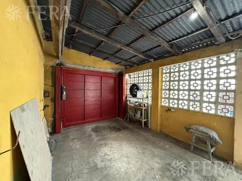 Casa 5 ambientes con 1 baño