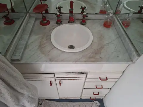 Casa en Venta con 1 cochera