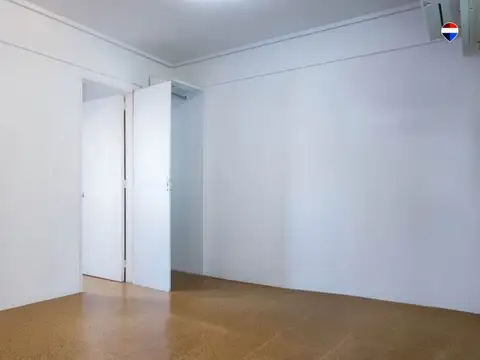 VENTA DEPARTAMENTO 2 AMB EN BERNAL CENTRO c BALCON