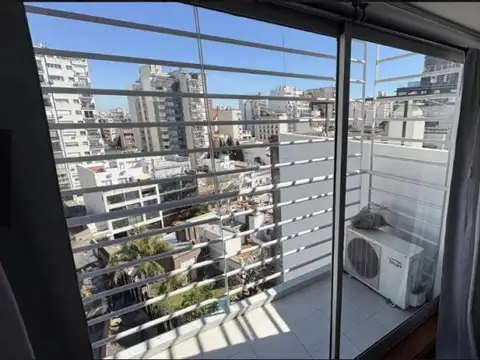 VENTA  Departamento Monoambiente. Balcón. Piso Alto. Vista abierta. Apto Profesional. Las Cañi...