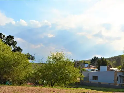 LOS ALAMOS S/N VILLA DEL DIQUE LOTE 13 MANZANA "D"