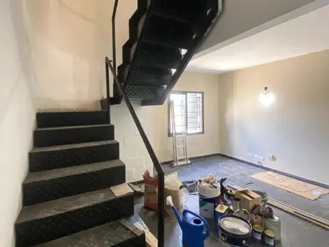 Ph 3 Ambientes · Con Patio Y Cochera · El Palomar