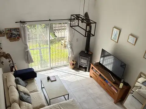 Casa en Venta con 4 cocheras